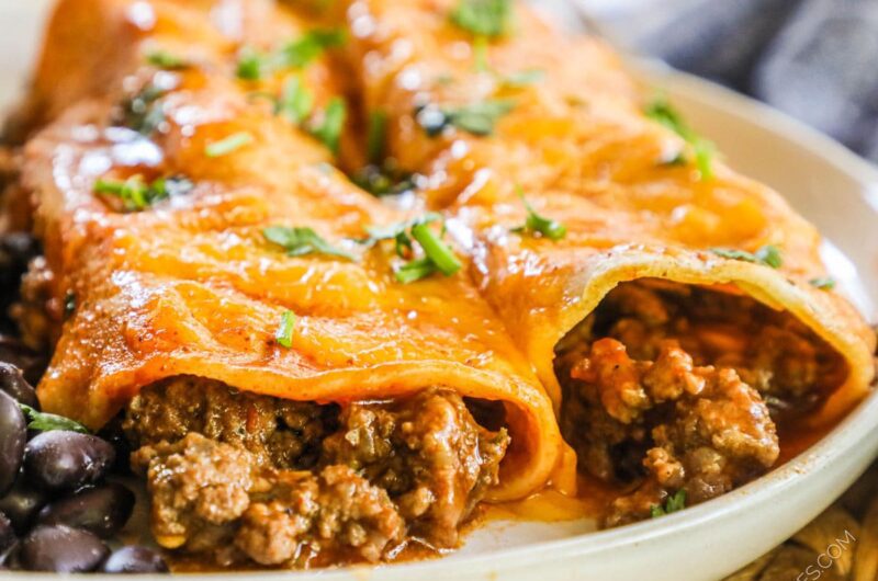 Enchiladas Rojas de Res (Beef Enchiladas in Red Sauce)