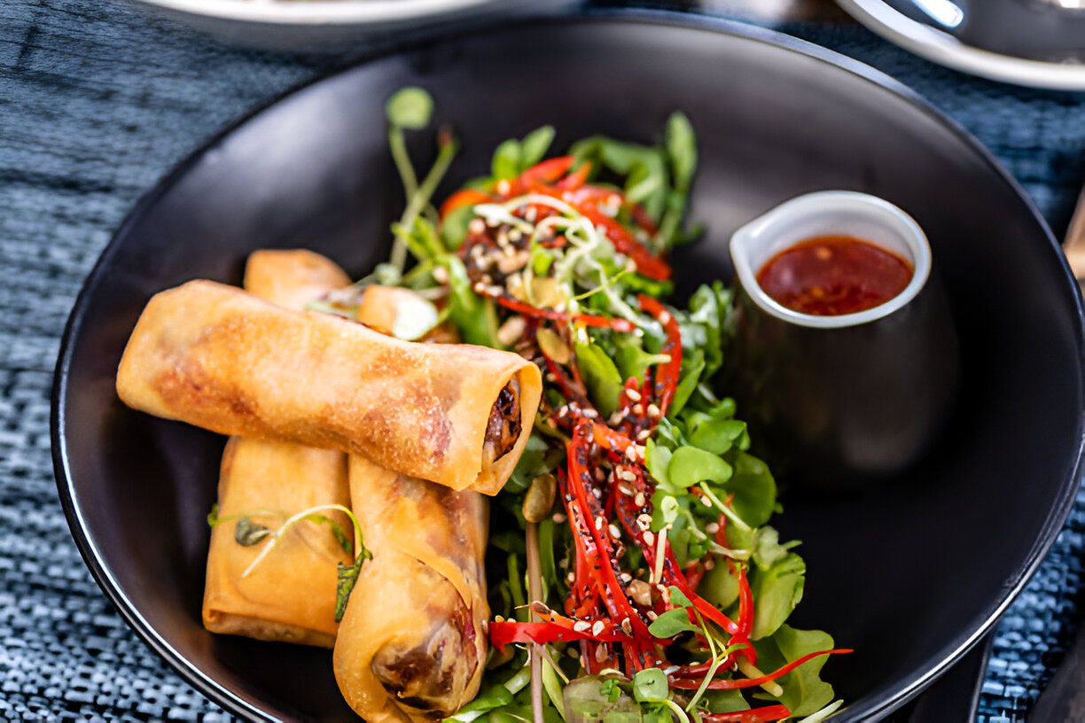 Chả Giò (Crispy Fried Spring Rolls)