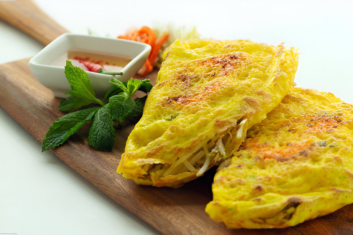 Bánh Xèo Chay (Vietnamese Vegetarian Sizzling Crepes)
