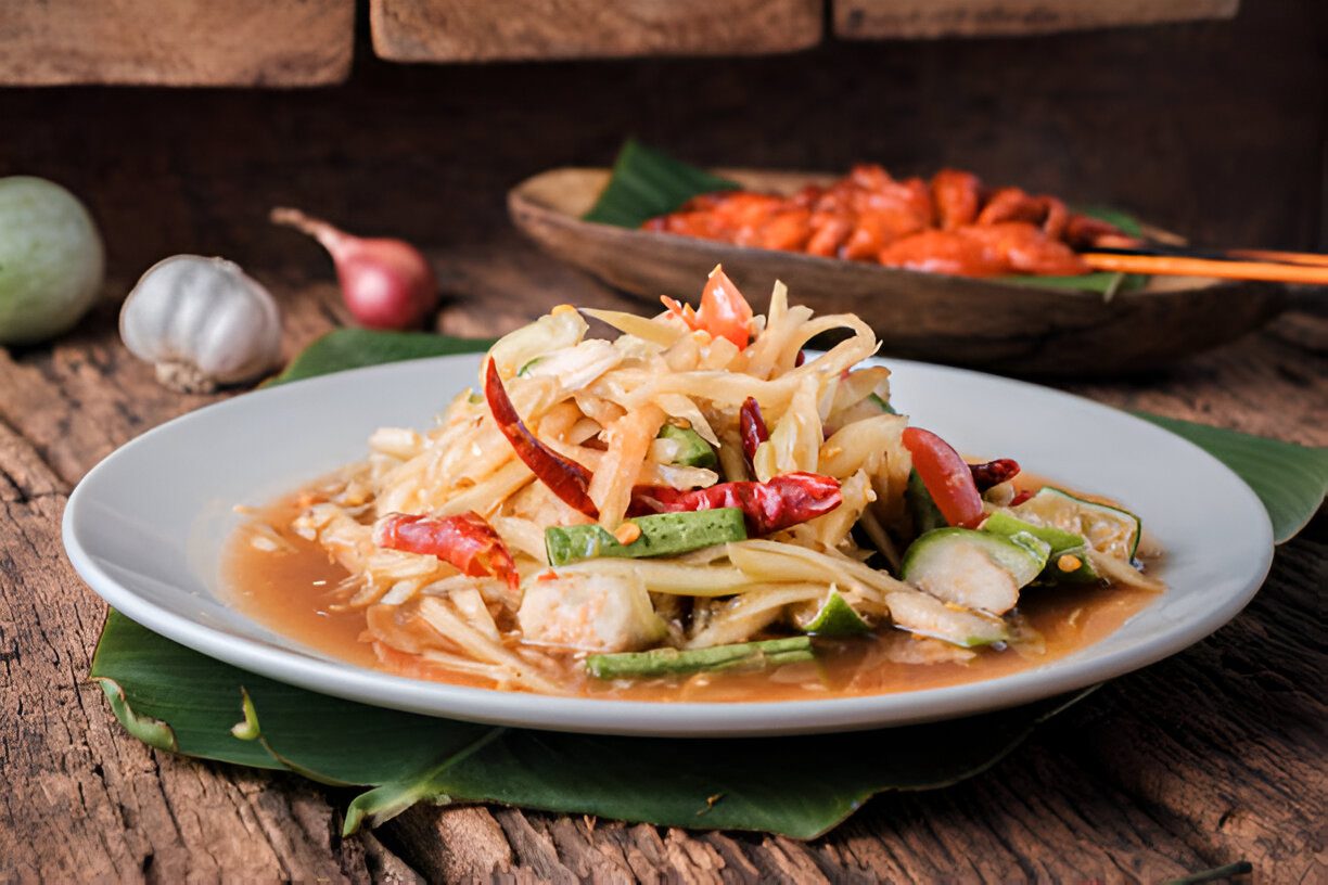Som Tum (Green Papaya Salad)