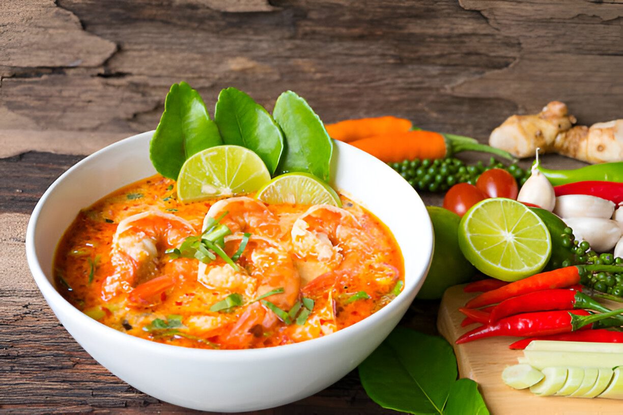 Tom Yum Goong (Hot & Sour Prawn Soup)